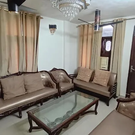 Assan With Bath Homestay szállás Tirana